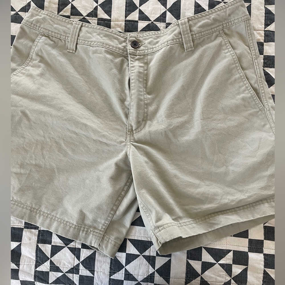 Marmot Tan Flat Front Shorts Lightweight Casual